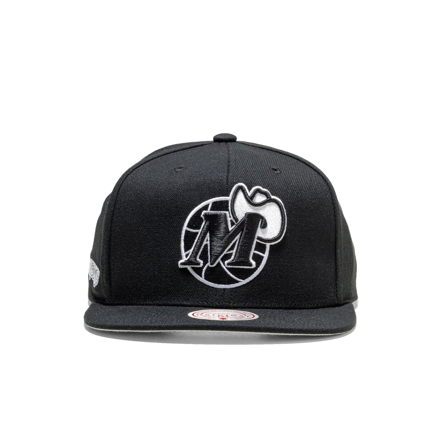 Mitchell & Ness Evergreen Black/White Snapback Mavericks  - HS8549-DMABLCK