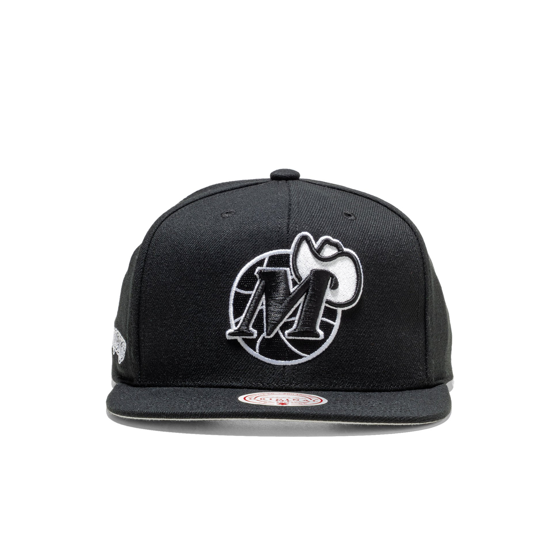 Mitchell & Ness Evergreen Black/White Snapback Mavericks  - HS8549-DMABLCK