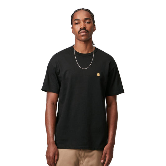 Camiseta Carhartt Chase de manga corta, negra y dorada