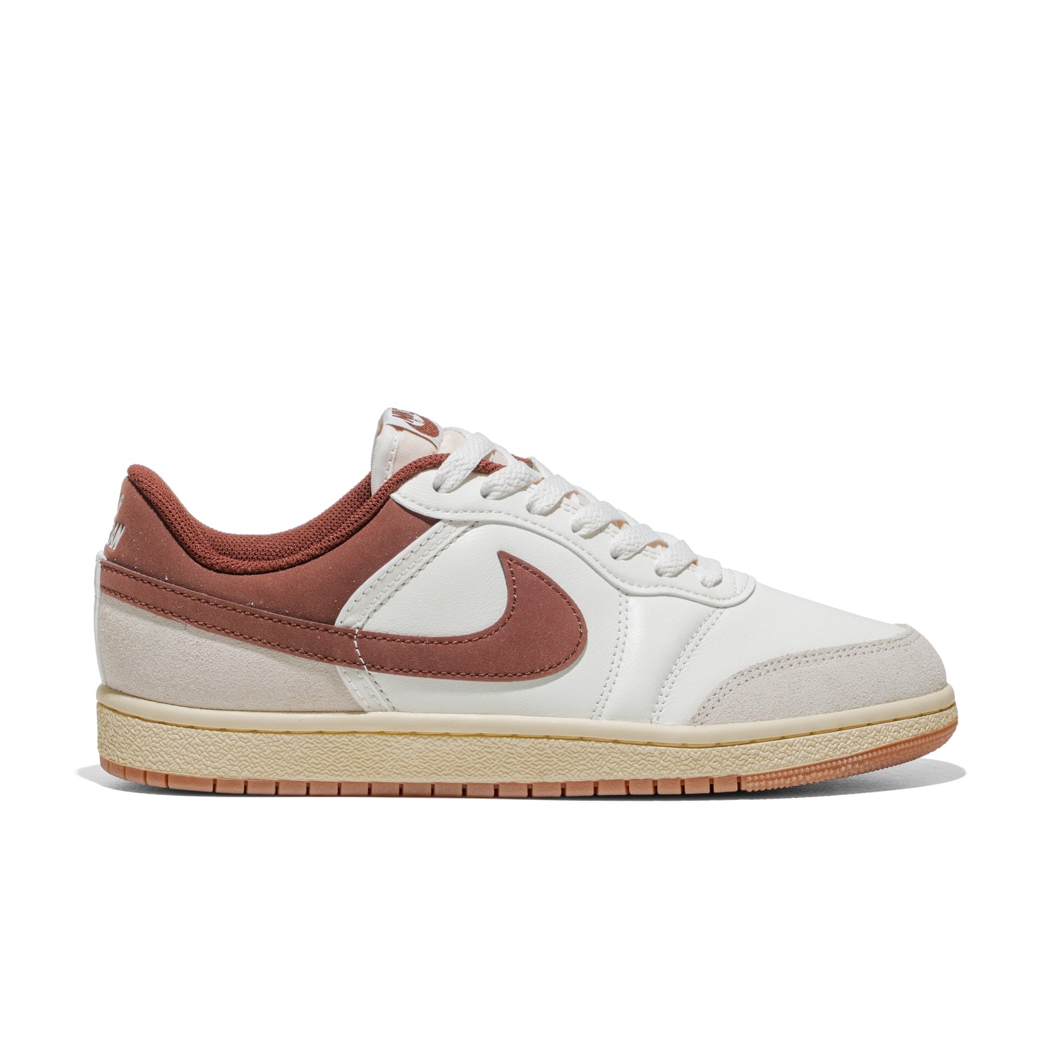 Jordan Air Jordan Skyline Low LE Sail/Fauna Brown-Lt Orewood  - IQ6425-101