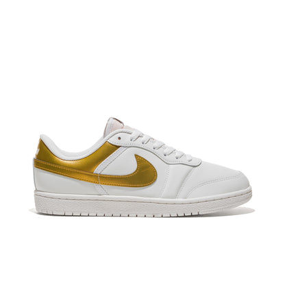 Jordan Wmns Air Jordan Skyline Low Swan/Metallic Gold-Black  - IQ6586-100