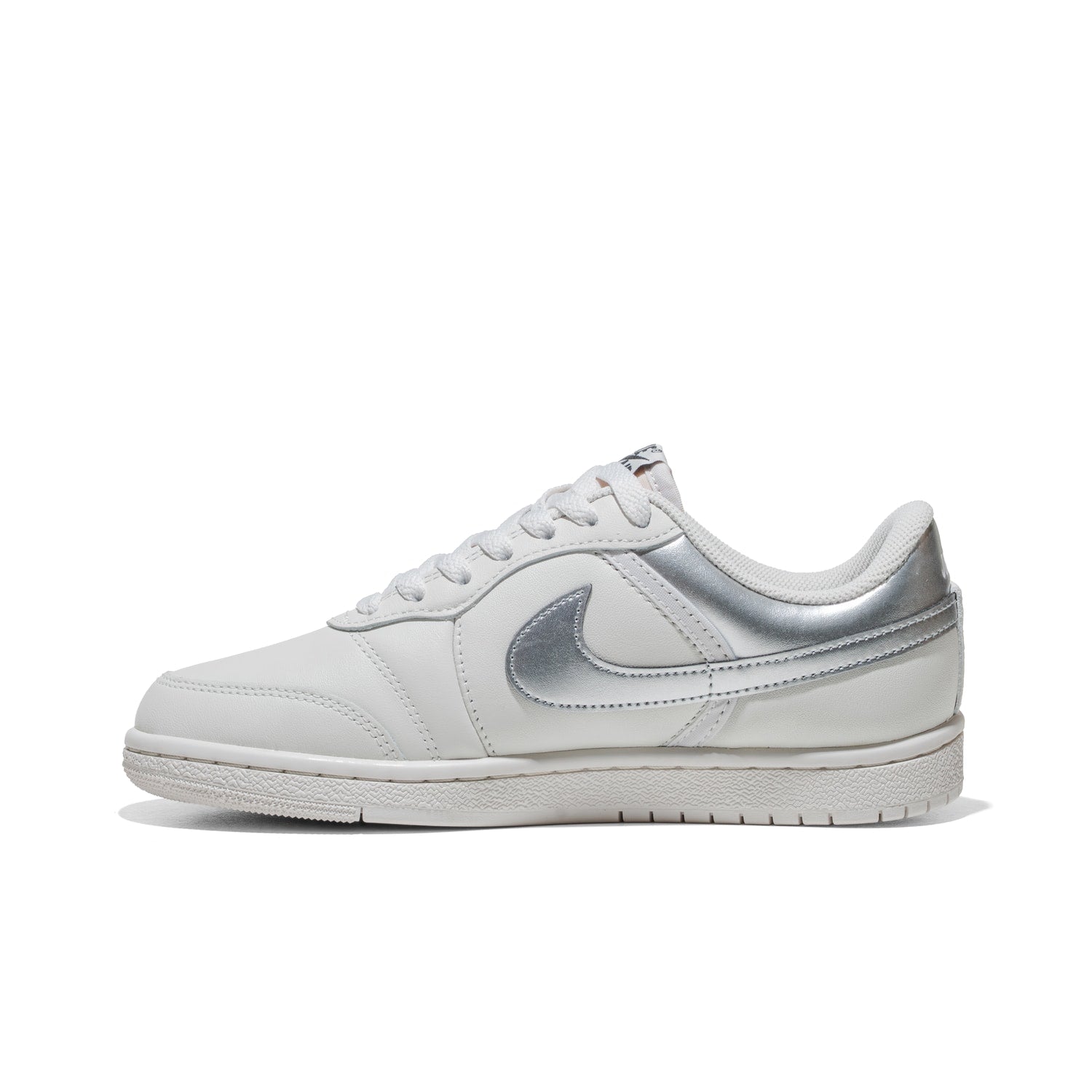 Jordan Wmns Air Jordan Skyline Low Swan/Metallic Silver  - IQ6586-101