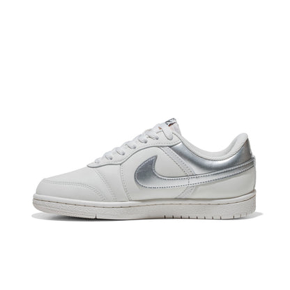 Jordan Wmns Air Jordan Skyline Low Swan/Metallic Silver  - IQ6586-101
