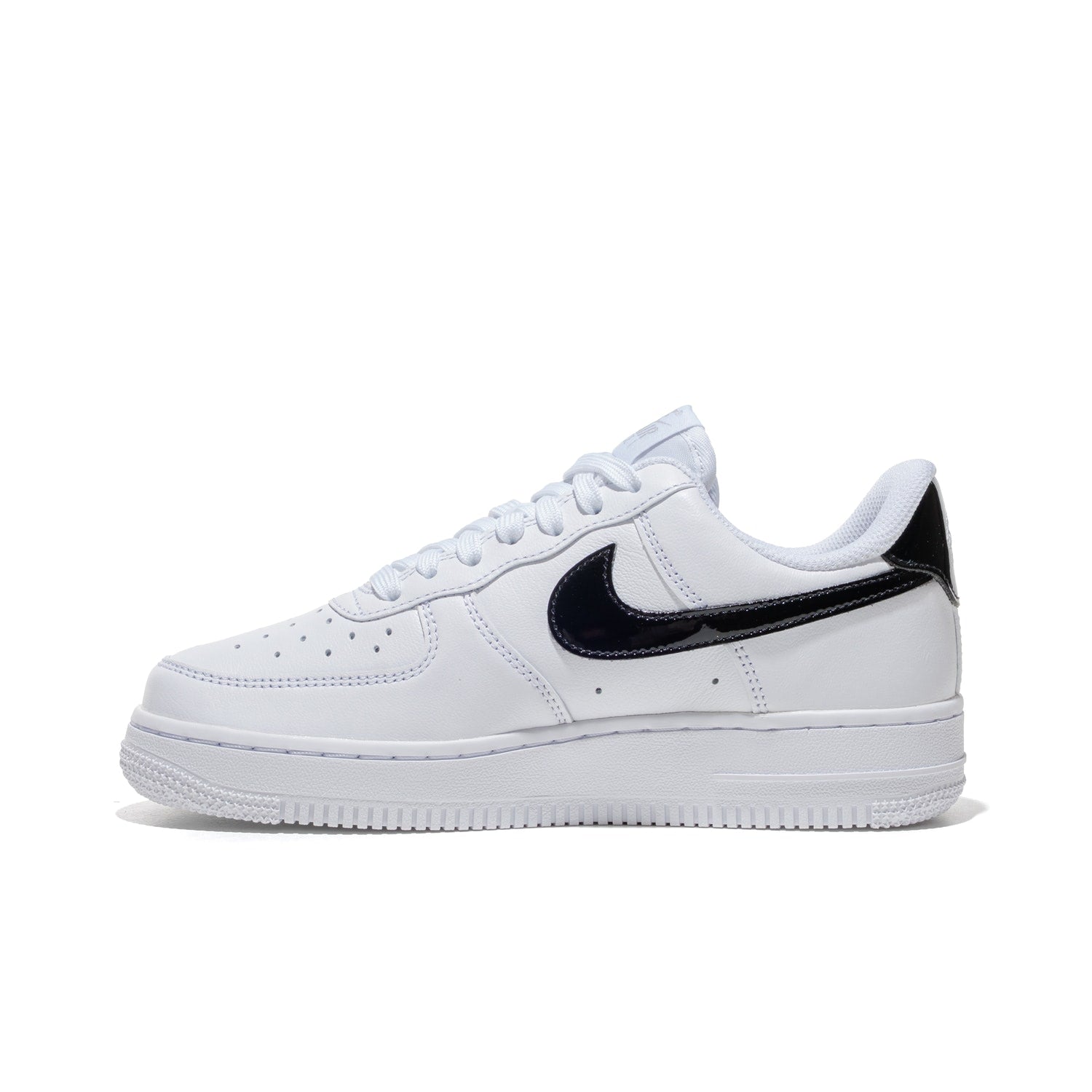 Nike W Air Force 1 ’07 SE Street 2 White/Black-Met Silver  - IV5102-101