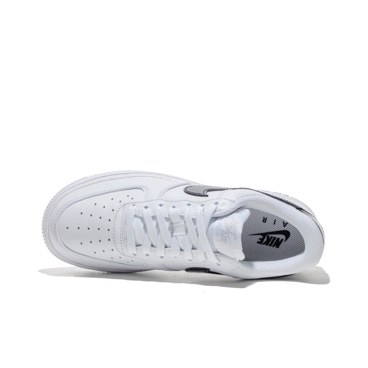 Nike W Air Force 1 ’07 SE Street 2 White/Black-Met Silver  - IV5102-101