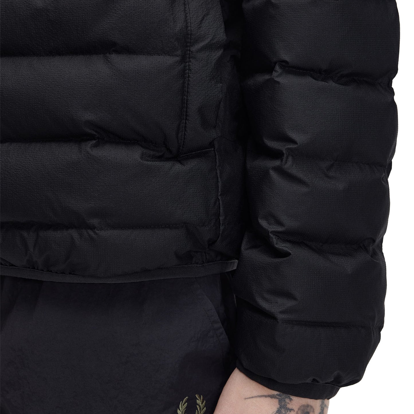 Fred Perry Insulated Jacket Black  - J4564-184
