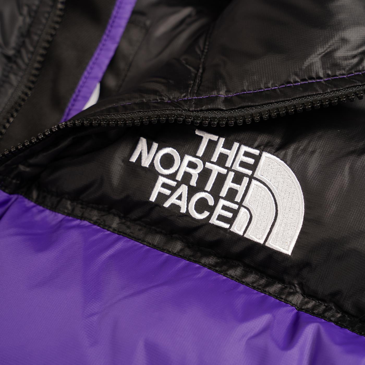The North Face Nuptse Short Jacket Peak Purple/TNF Black  - NF0A5GGES961