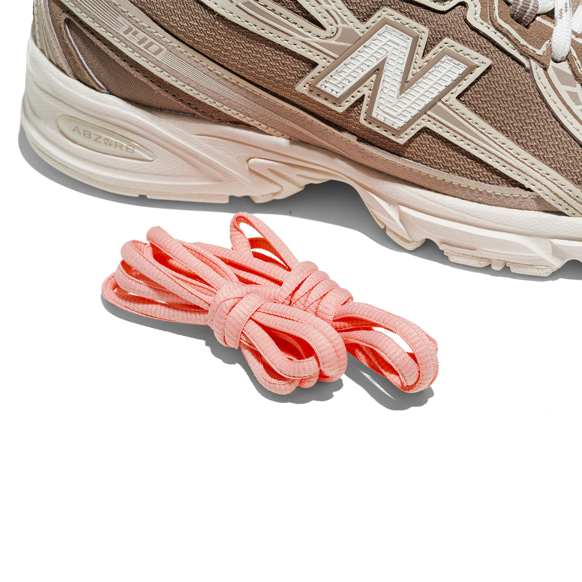 New Balance 740 Mushroom/Linen  - U7403TR