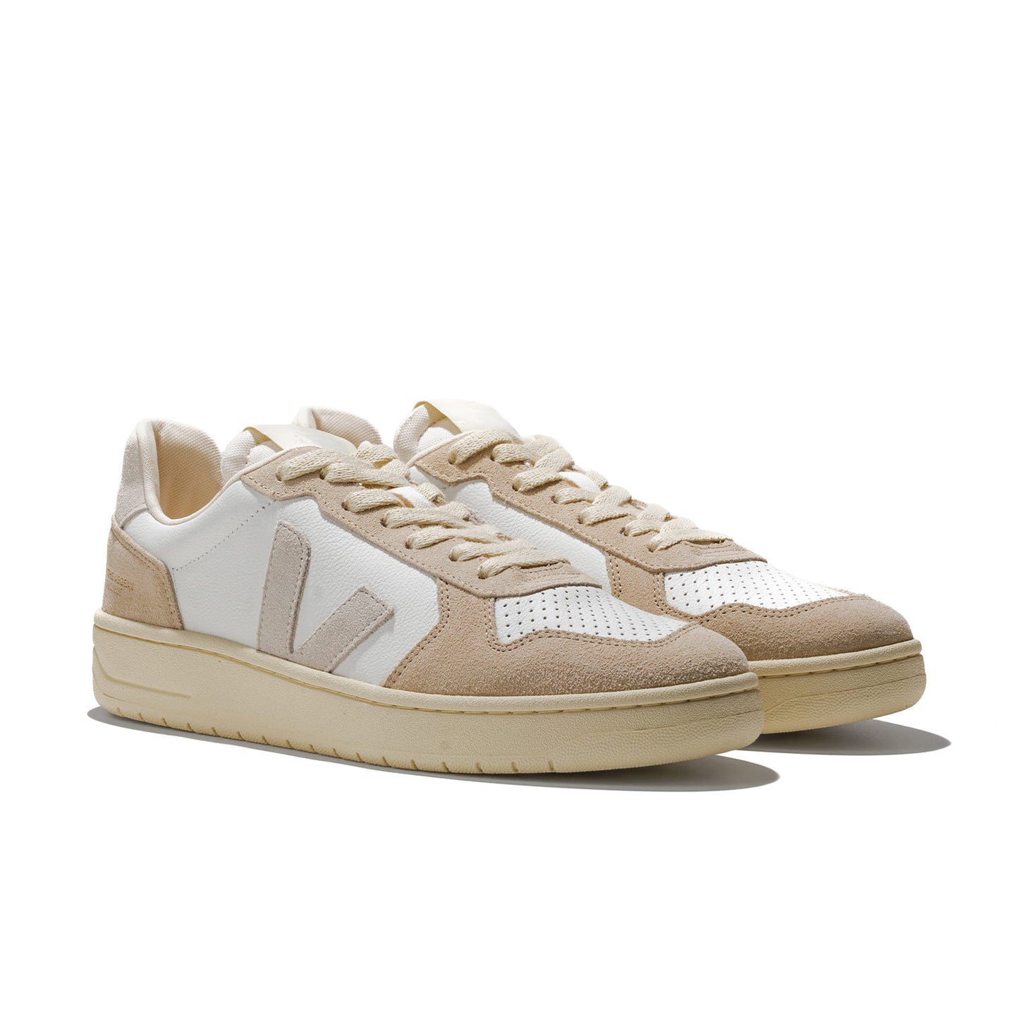 Veja V-82 Leather White/Natural/Almond  - VE3321696