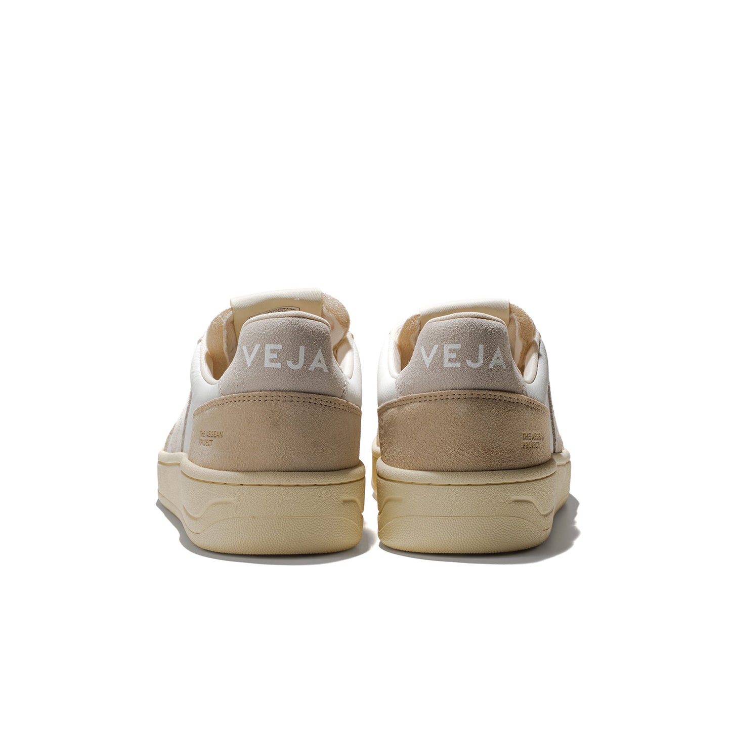 Veja V-82 Leather White/Natural/Almond  - VE3321696