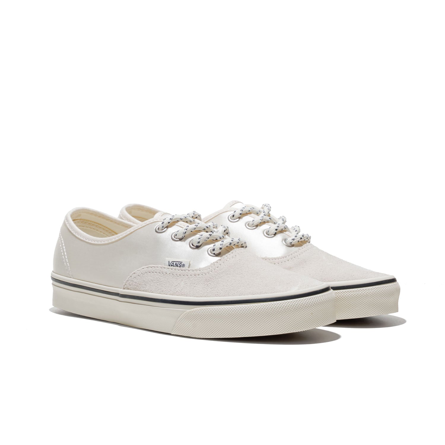 Vans Authentic Satin Egret  - VN000EHHC9F1