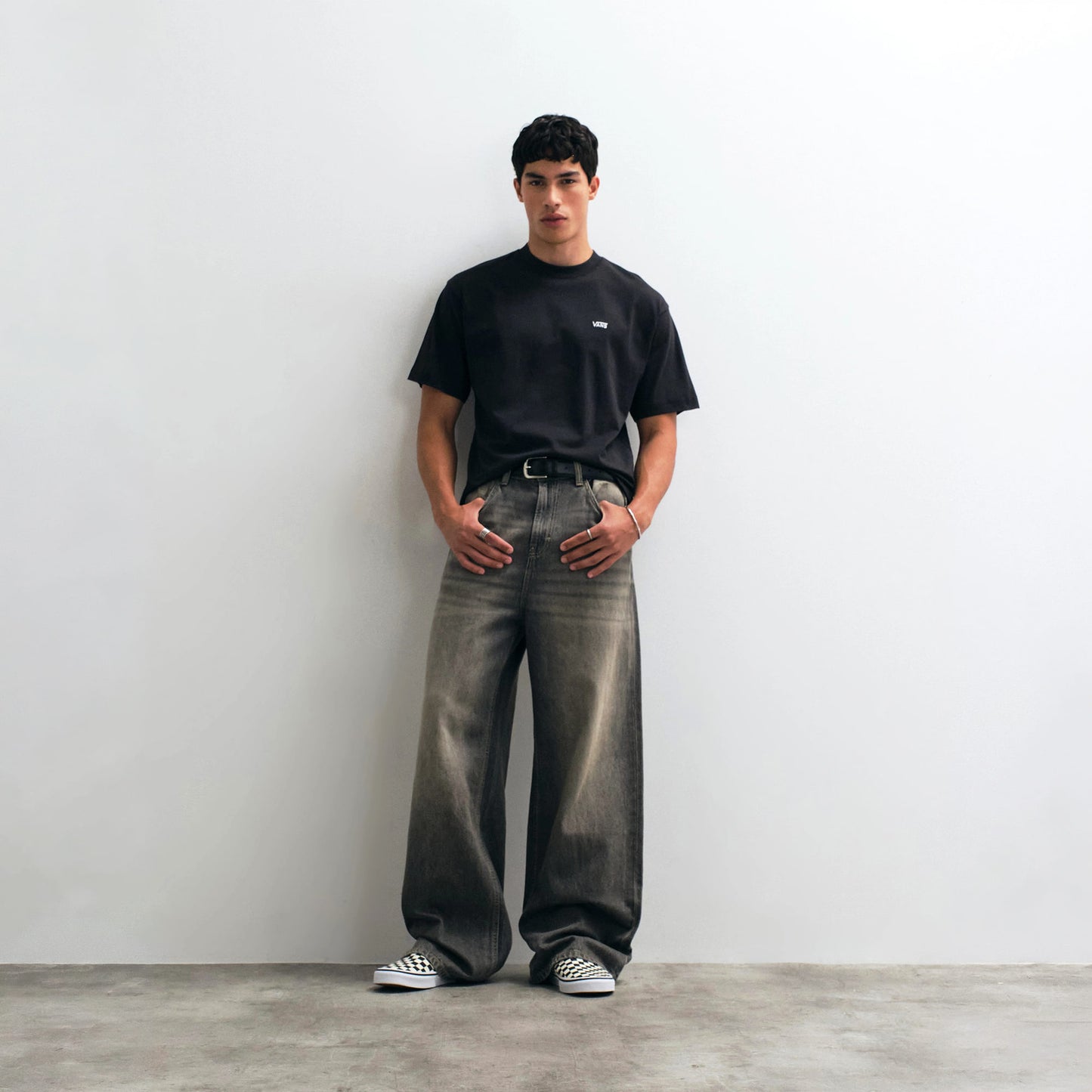 Vans Left Chest II Loose SS Tee Black  - VN0010FFBLK1