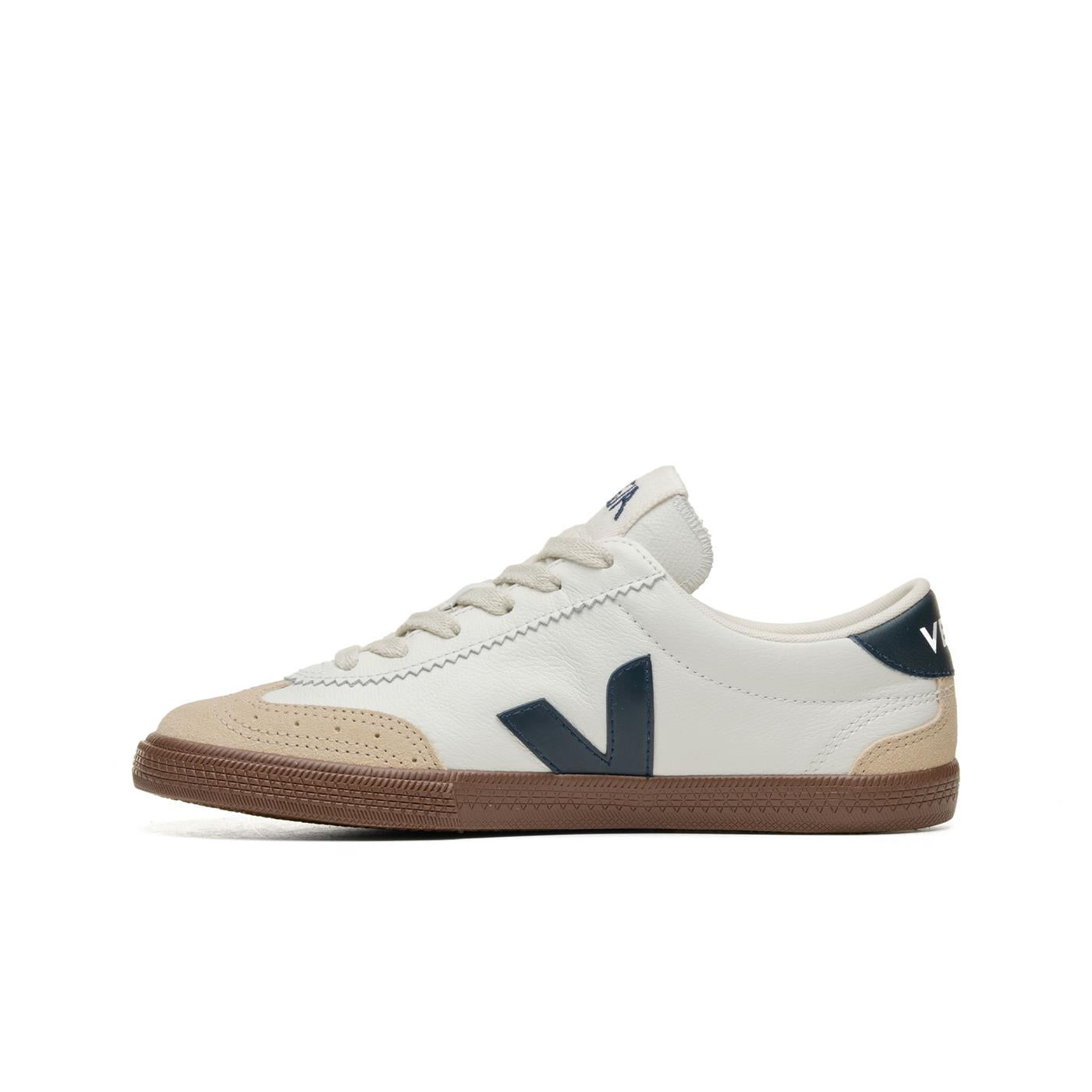 Veja Volley O.T. Leather White/Nautico/Bark  - VO2003531