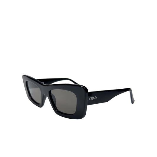 Otra Zoe Sunglasses Black/Smoke  - ZOE-BLKSMK-291